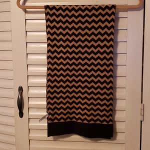 Talbots Chevron Scarf 9.5W - 77L